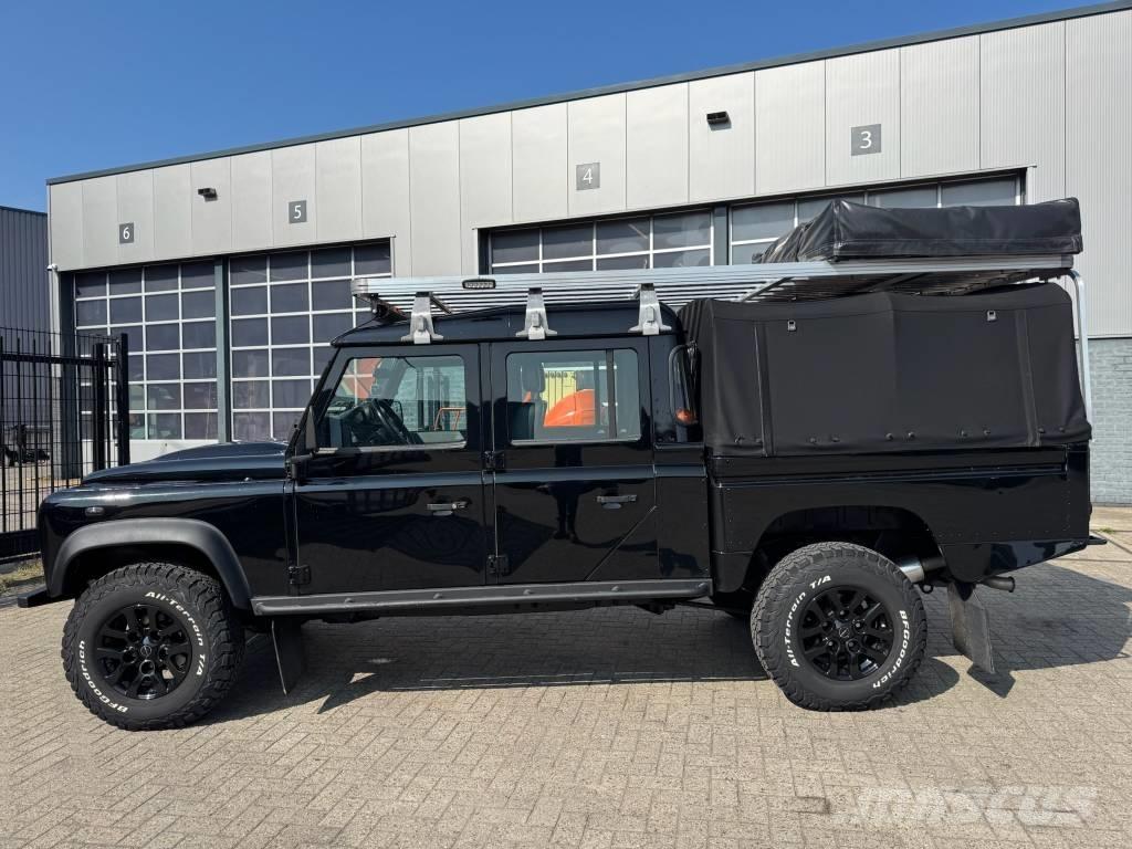 Land Rover Defender 自動車