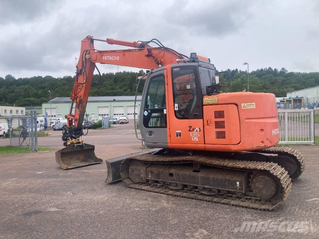 Hitachi ZX 135 US 大型油圧ショベル12t以上（パワーショベル・ユンボ）