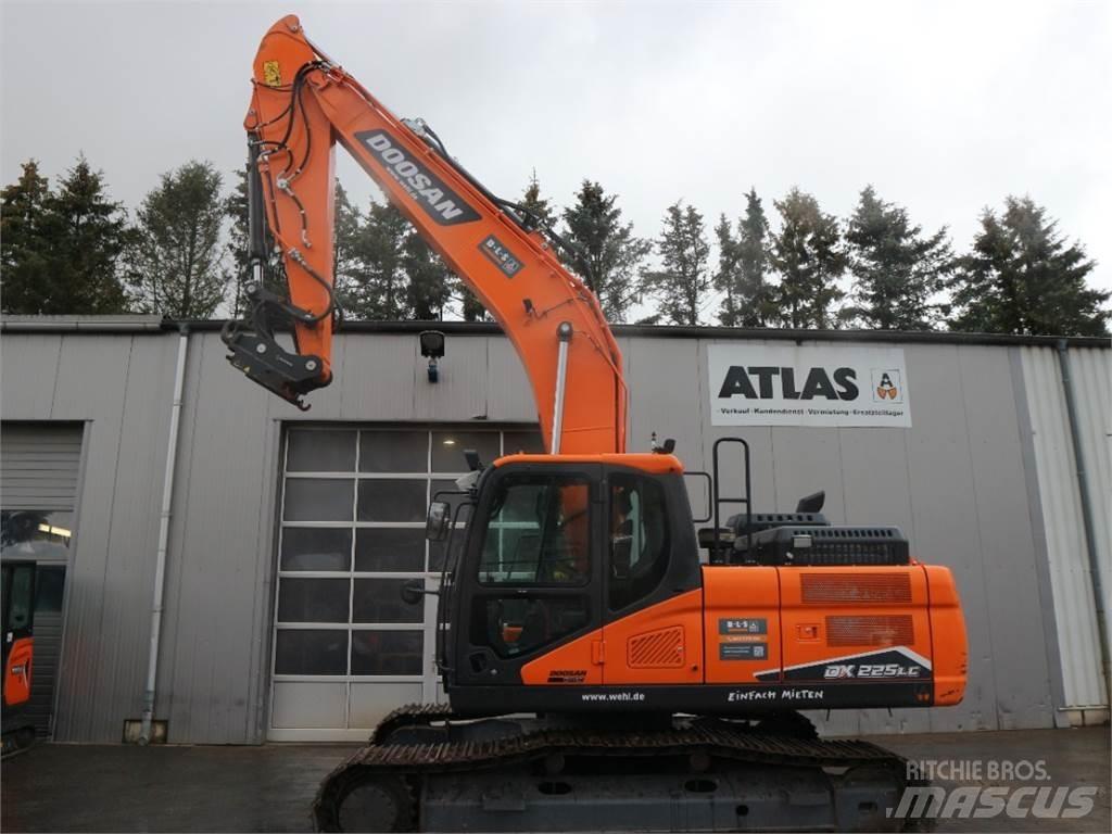 Doosan DX225LC-7 大型油圧ショベル12t以上（パワーショベル・ユンボ）