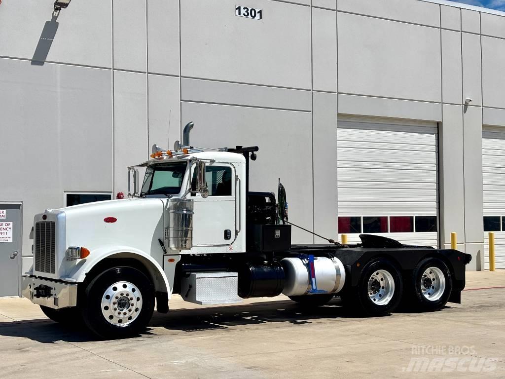 Peterbilt 367 中古トラクターヘッド | トレーラーヘッド