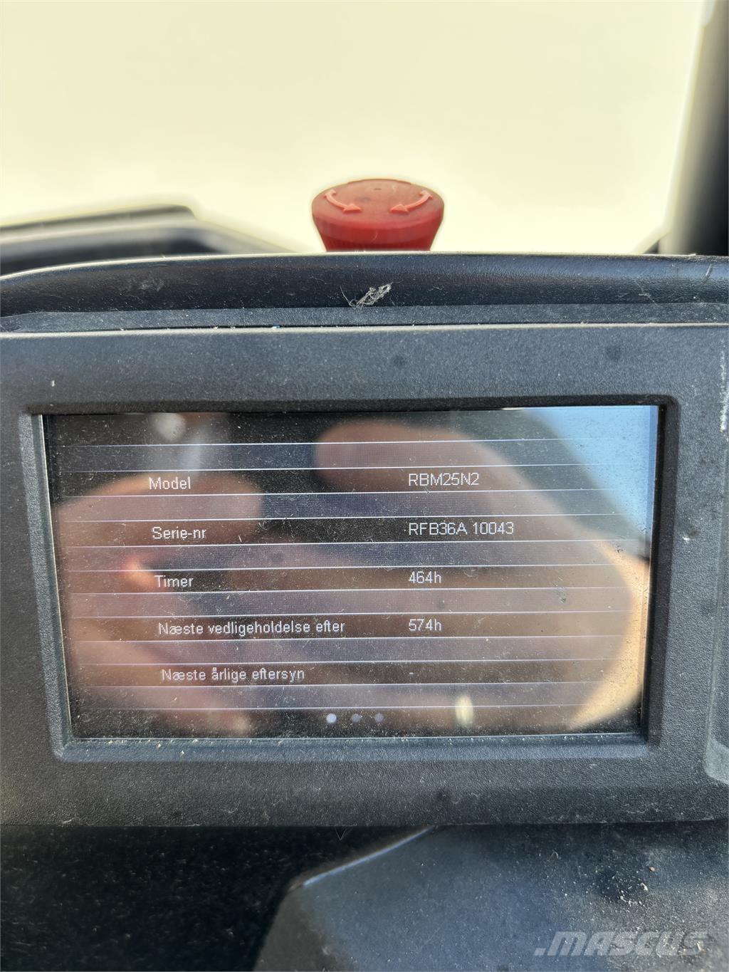 Mitsubishi RBM25N2 全方向リーチ型フォークリフト