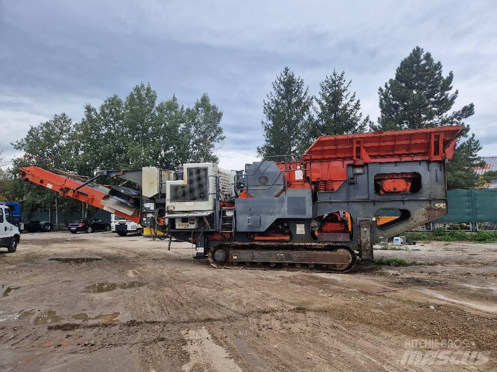 Sandvik QJ 341 自走式クラッシャー