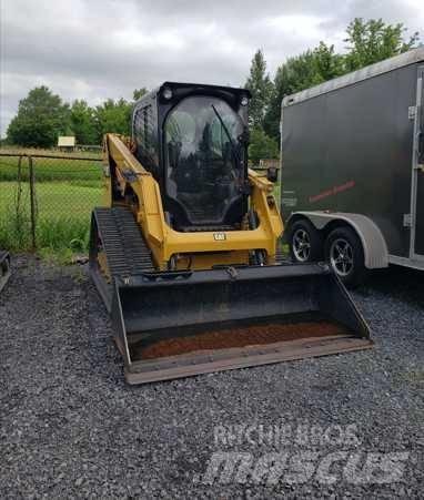 CAT 239 D スキッドステアローダー
