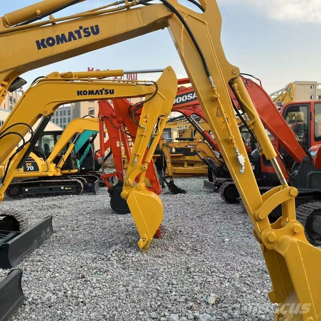 Komatsu PC 35 MR ミニ油圧ショベル 7t以下（ミニユンボ・ミニディガー）