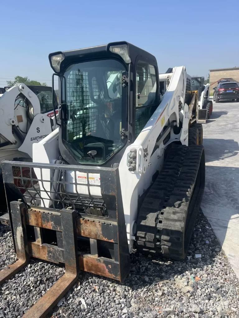 Bobcat T 770 スキッドステアローダー