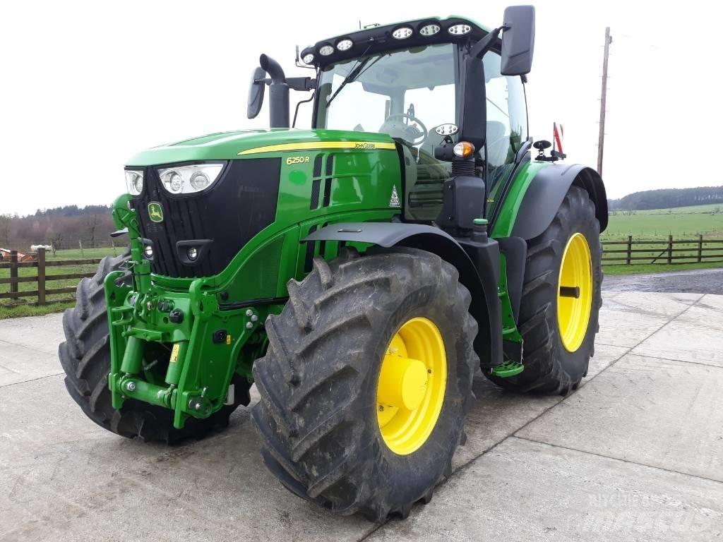 John Deere 6250 R トラクター