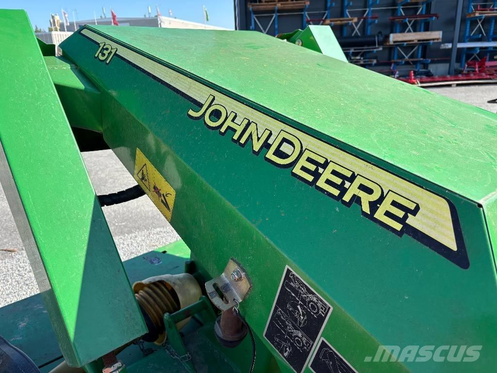 John Deere 131 モアーコンディショナー
