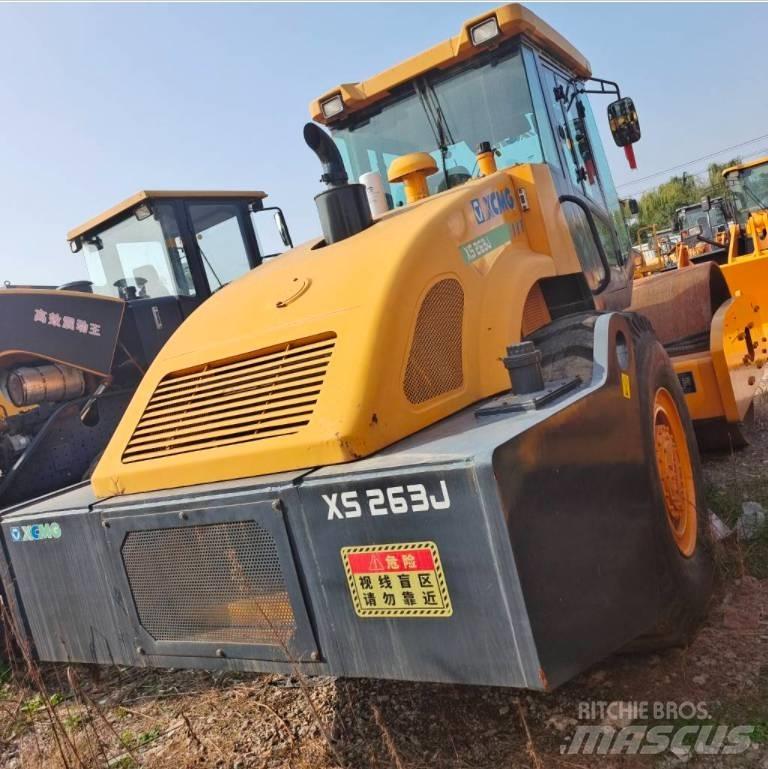 XCMG XS 263 J 振動ローラ