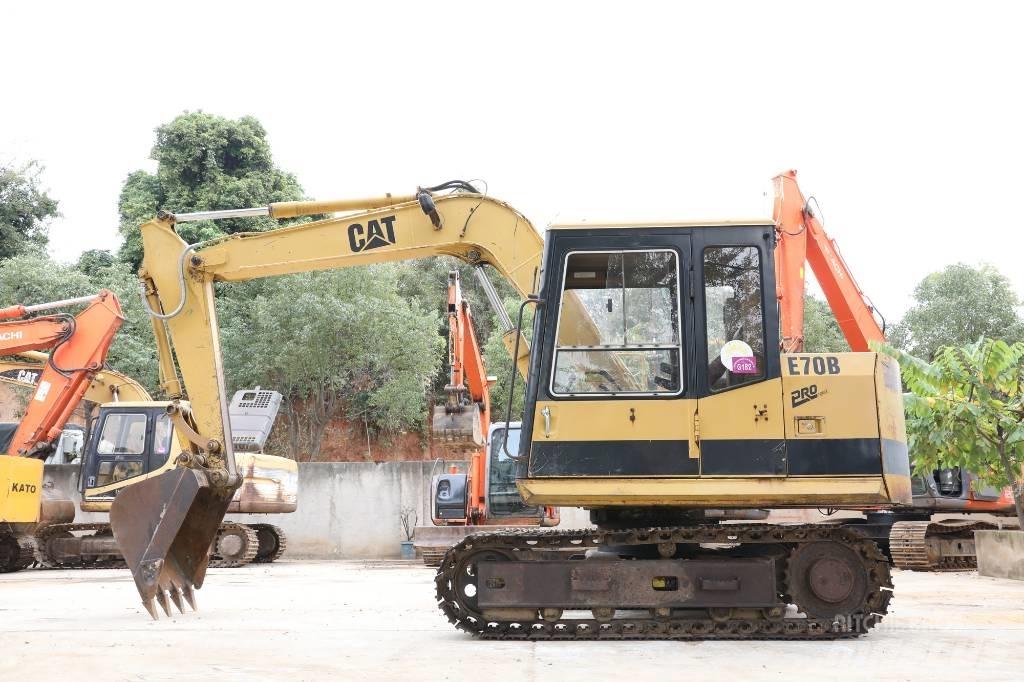 CAT E 70 B ミニ油圧ショベル 7t以下（ミニユンボ・ミニディガー）