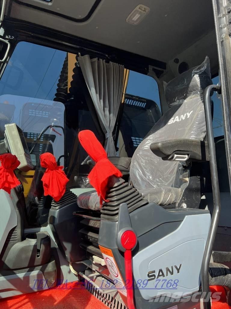 Komatsu PC 160 LC-7 大型油圧ショベル12t以上（パワーショベル・ユンボ）
