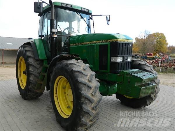 John Deere 7800 トラクター