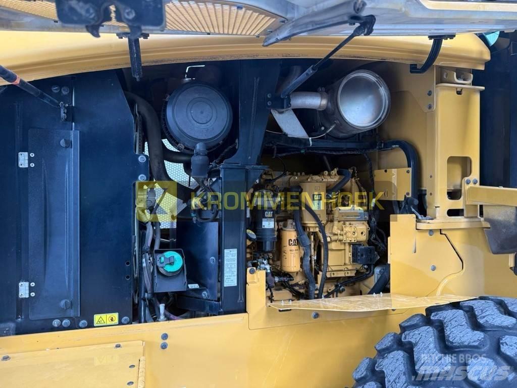 CAT 924 K ホイールローダー・タイヤショベル