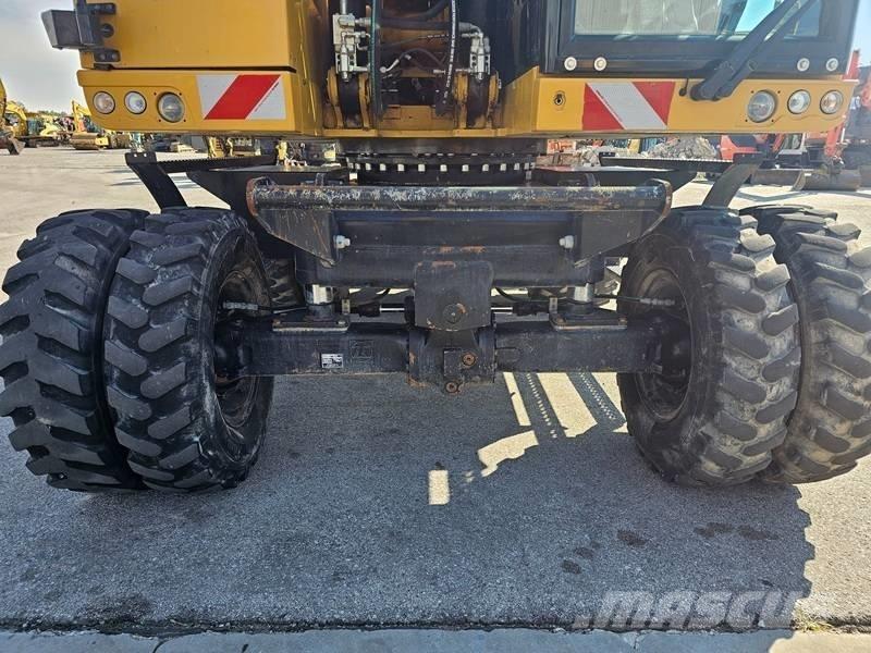 CAT M320F ホイール式油圧ショベル（パワーショベル・ユンボ・バックホー）