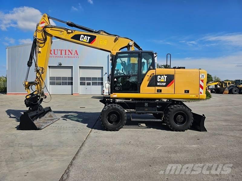 CAT M320F ホイール式油圧ショベル（パワーショベル・ユンボ・バックホー）