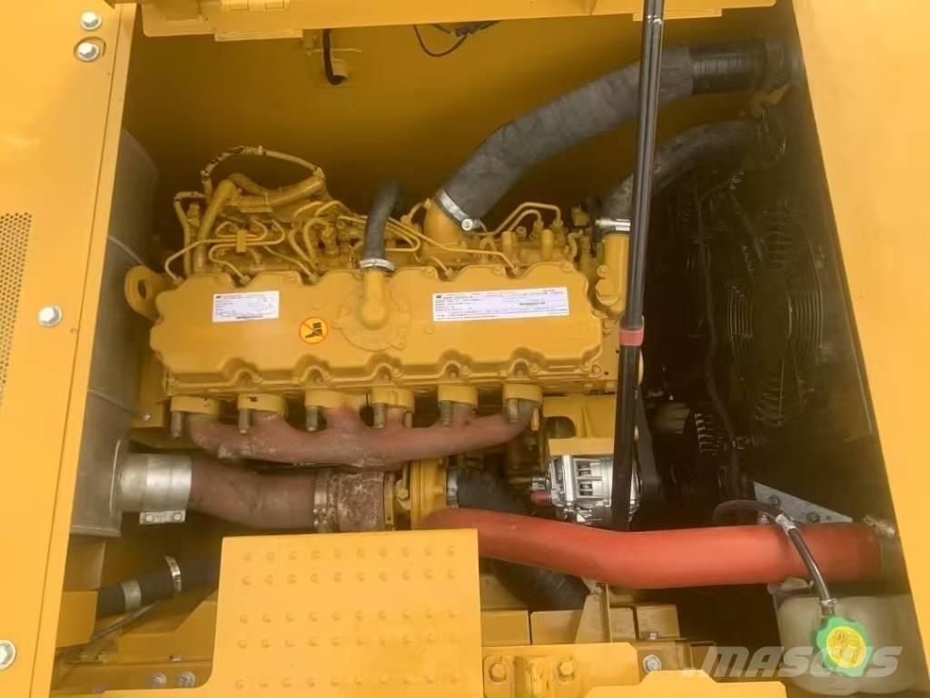CAT 320 大型油圧ショベル12t以上（パワーショベル・ユンボ）