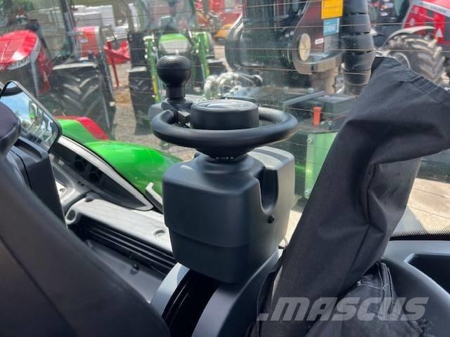 Valtra T235A トラクター