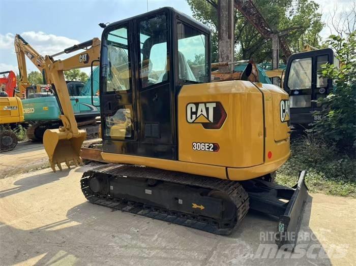 CAT 306 E2 ミニ油圧ショベル 7t以下（ミニユンボ・ミニディガー）