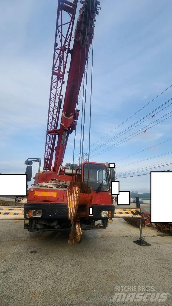 Liebherr LTM 1055-1 オールテレーンクレーン