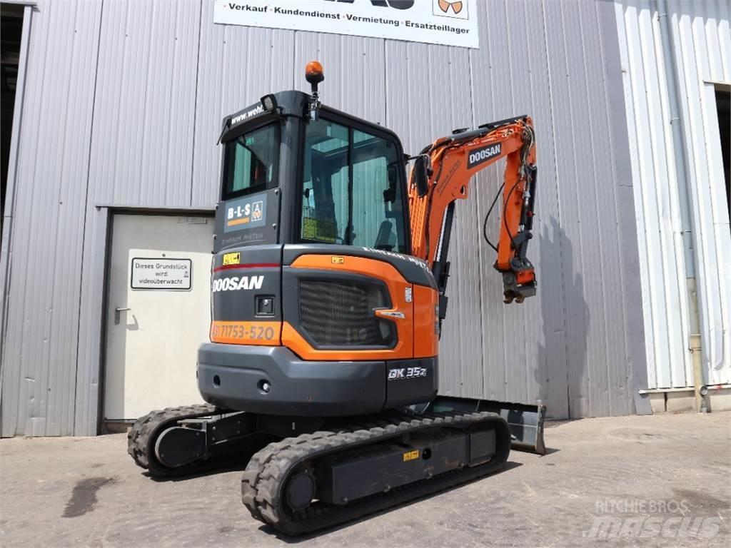 Doosan DX35Z-7 ミニ油圧ショベル 7t以下（ミニユンボ・ミニディガー）