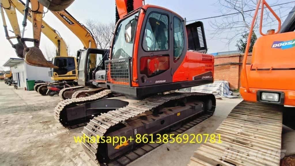 Doosan DX 225 大型油圧ショベル12t以上（パワーショベル・ユンボ）