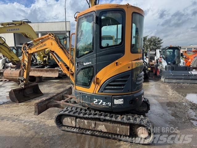 Hyundai Robex 27 Z-9 ミニ油圧ショベル 7t以下（ミニユンボ・ミニディガー）