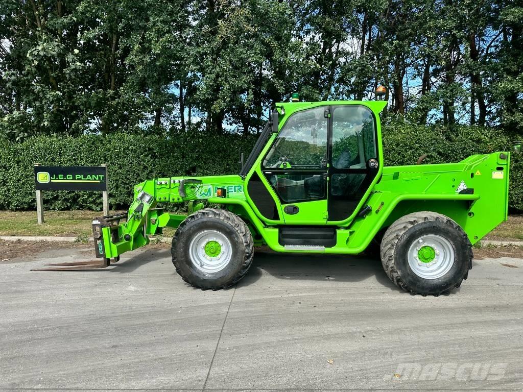 Merlo P38.14 テレスコーピックハンドラー