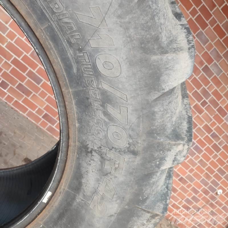 Michelin 710/70R42 タイヤ、ホイル、リム