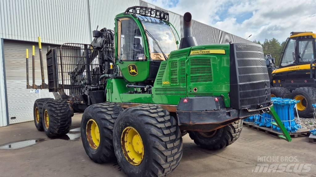 John Deere 1910 G フォワーダー