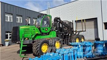 John Deere 1910 G フォワーダー
