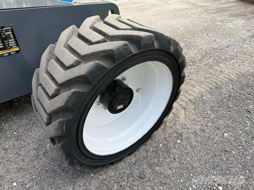 Snorkel 660SJ ブームリフト　直伸型