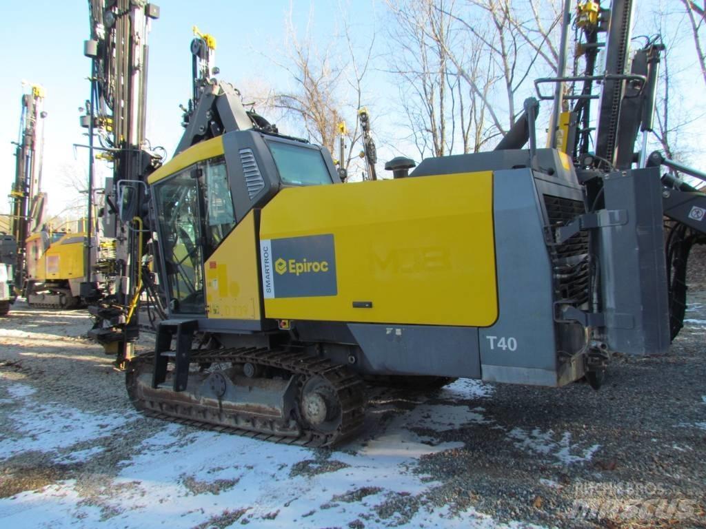 Epiroc SMRC T40-11 サーフェイスドリルリグ