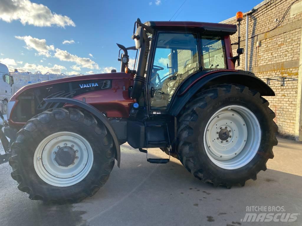 Valtra T 193 HT トラクター
