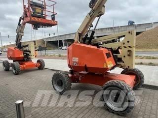 JLG 340 AJ ブームリフト　屈伸型