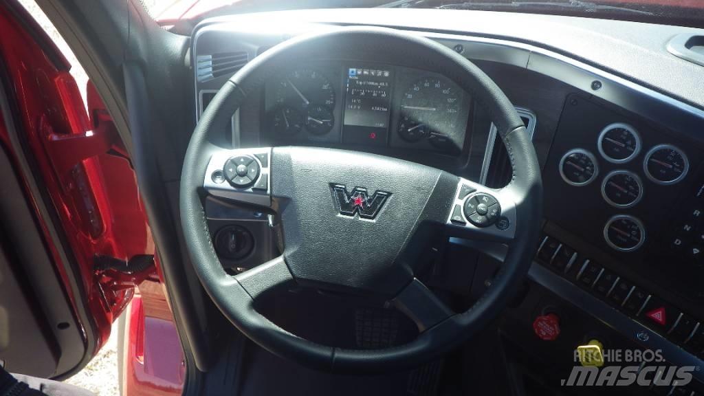 Western Star 49 X キャブ付きシャーシ