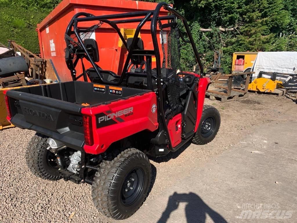 Honda Pioneer 520 ユーティリティー機械