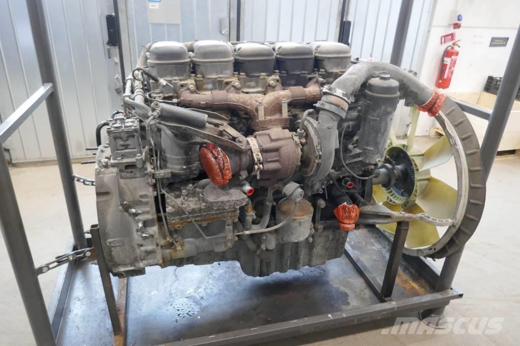 Scania P 320 エンジン