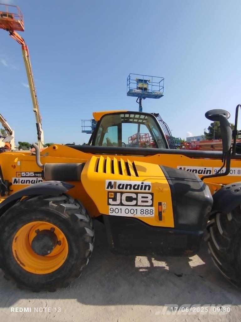 JCB 535 V 140 テレスコーピックハンドラー
