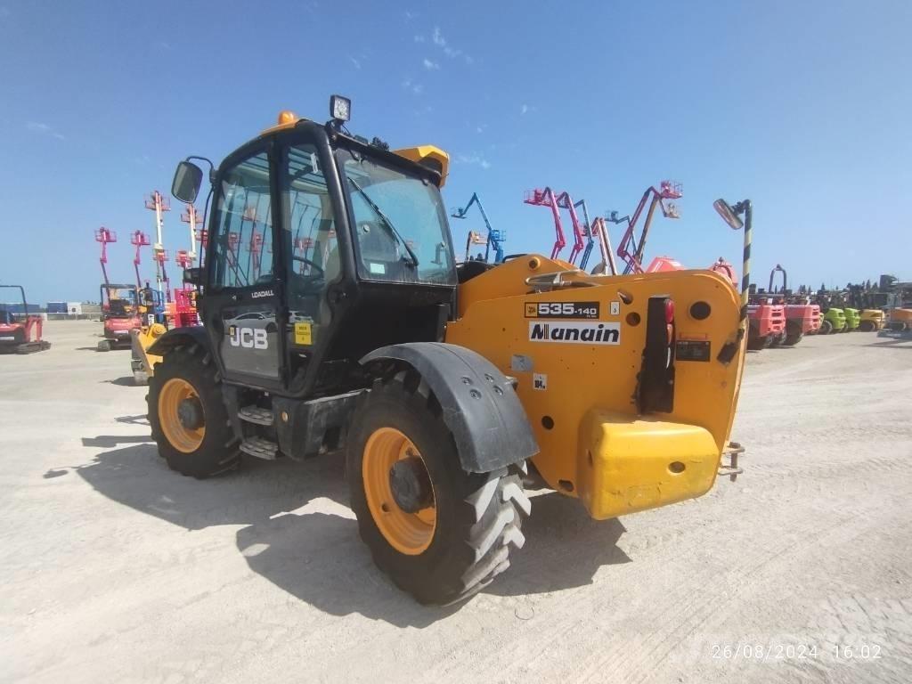 JCB 535 V 140 テレスコーピックハンドラー