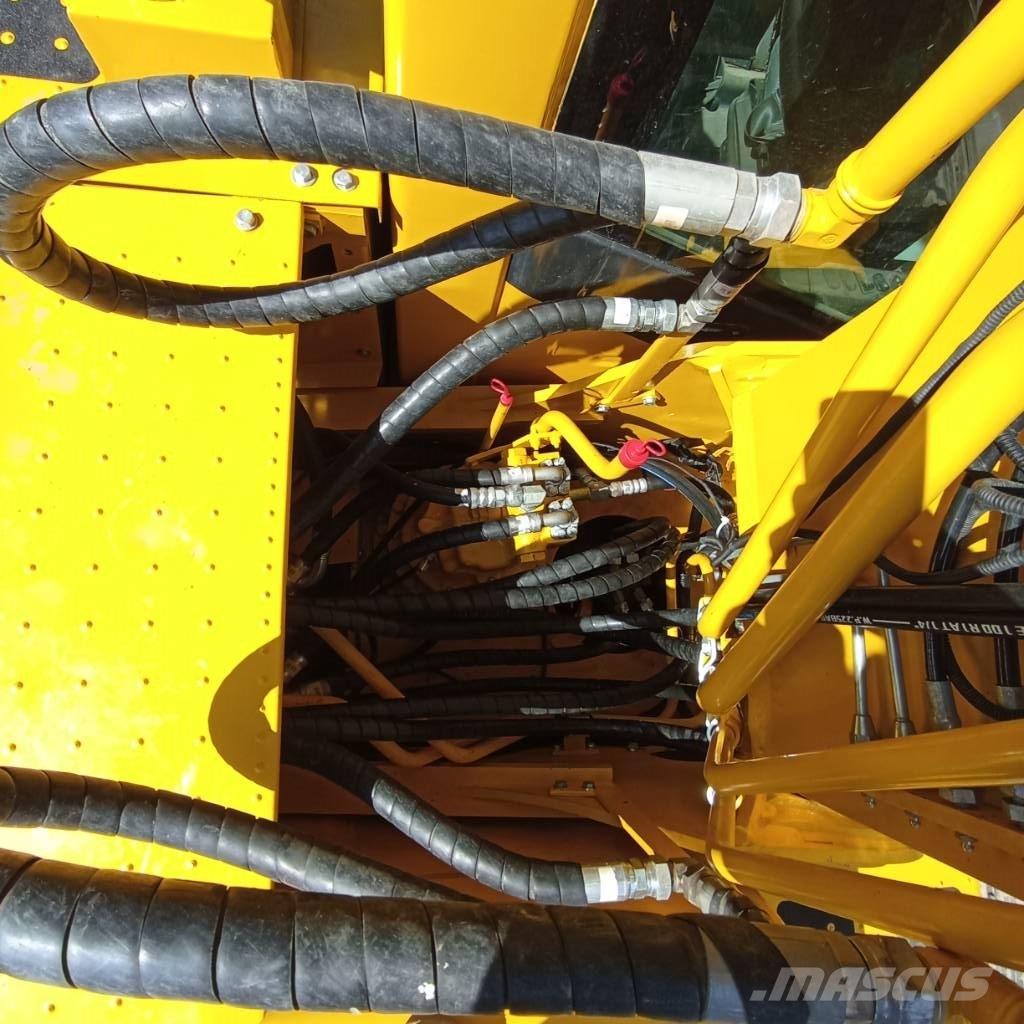Komatsu PC 200-8N1 大型油圧ショベル12t以上（パワーショベル・ユンボ）