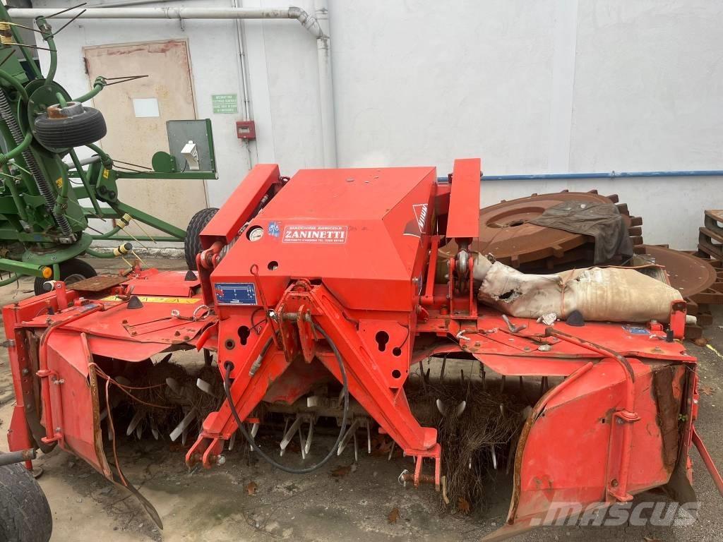 Kuhn FC 313 モアーコンディショナー