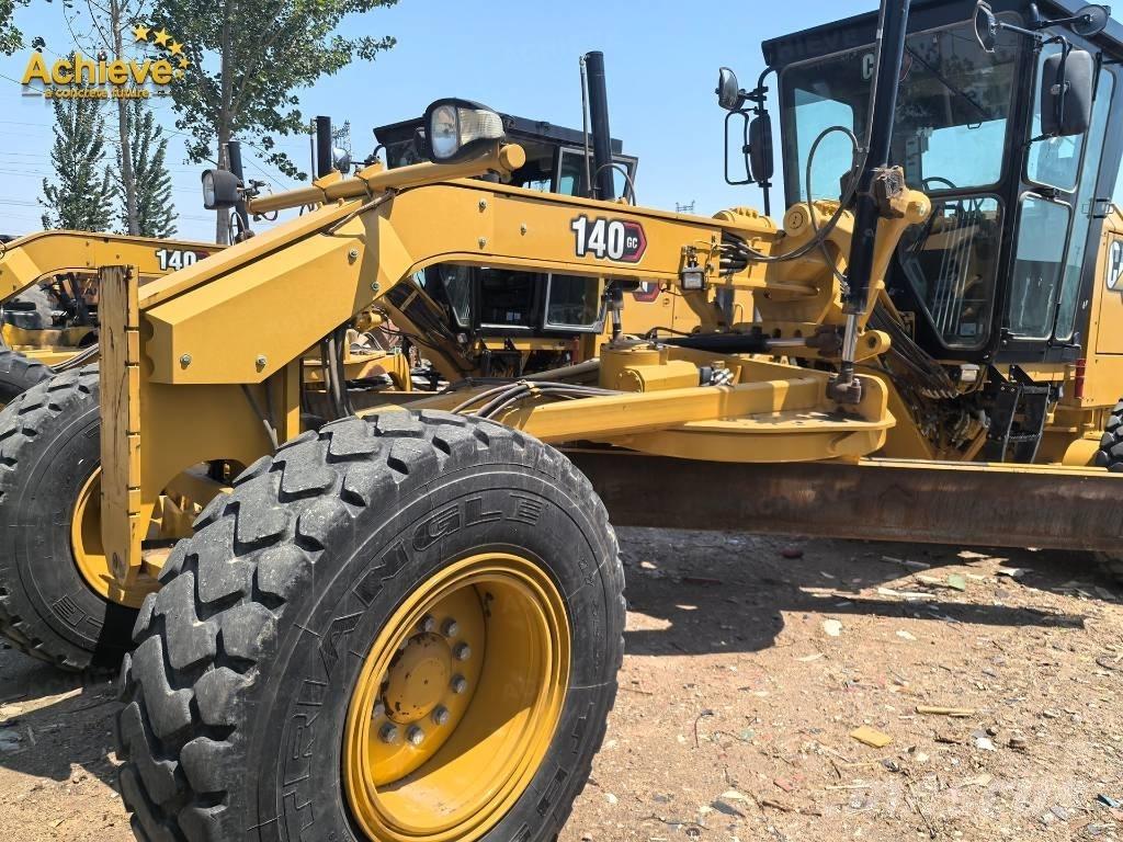 CAT 140 GC モーターグレーダー