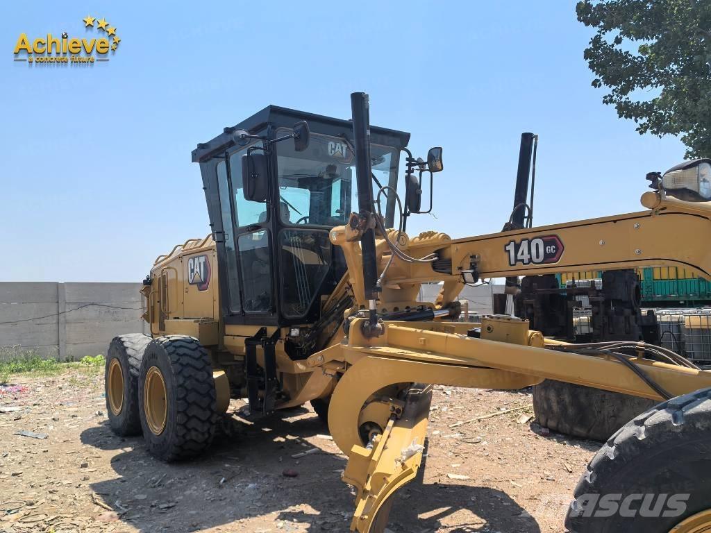 CAT 140 GC モーターグレーダー