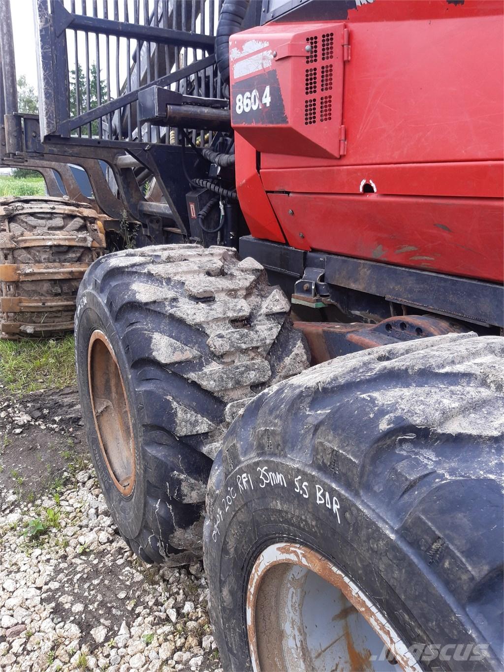 Komatsu 860.4 フォワーダー
