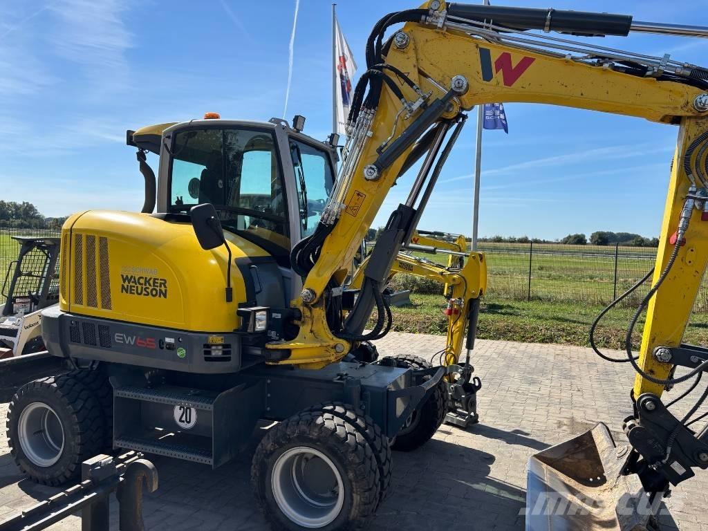 Wacker Neuson EW 65 ホイール式油圧ショベル（パワーショベル・ユンボ・バックホー）
