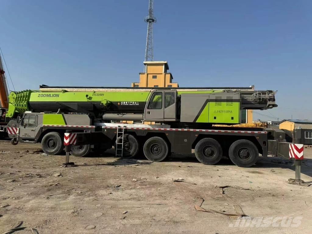 Zoomlion 220 Ton オールテレーンクレーン