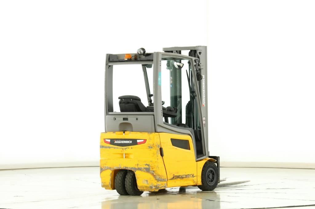 Jungheinrich EFG 215 バッテリーフォークリフト
