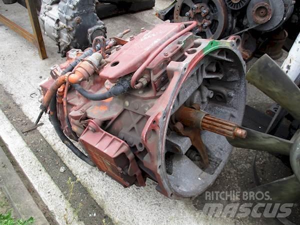 ZF 12AS1800 ギアボックス