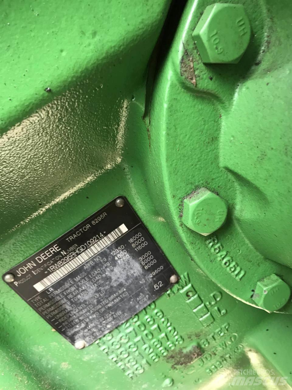 John Deere 8295R トラクター