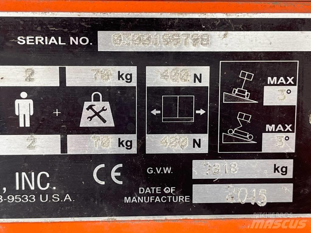 JLG M 600 JP ブームリフト　屈伸型