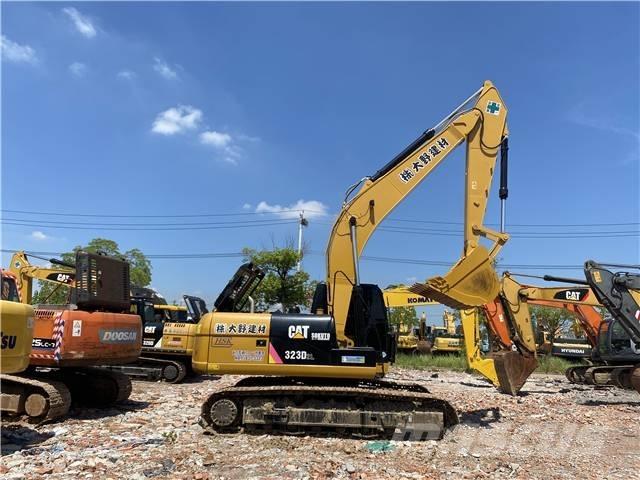 CAT 323D 大型油圧ショベル12t以上（パワーショベル・ユンボ）